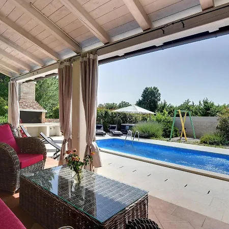 With Swimming Pool And Jacuzzi Rakalj